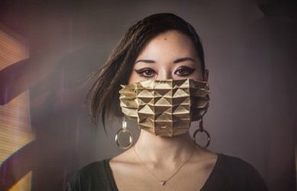 J-CAD公司融合3D打印技術與VR虛擬現(xiàn)實打造實用口罩